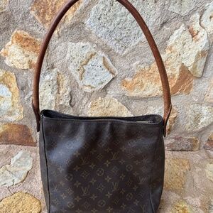 Authentic vintage Louis Vuitton GMLooping leather shoulder bag